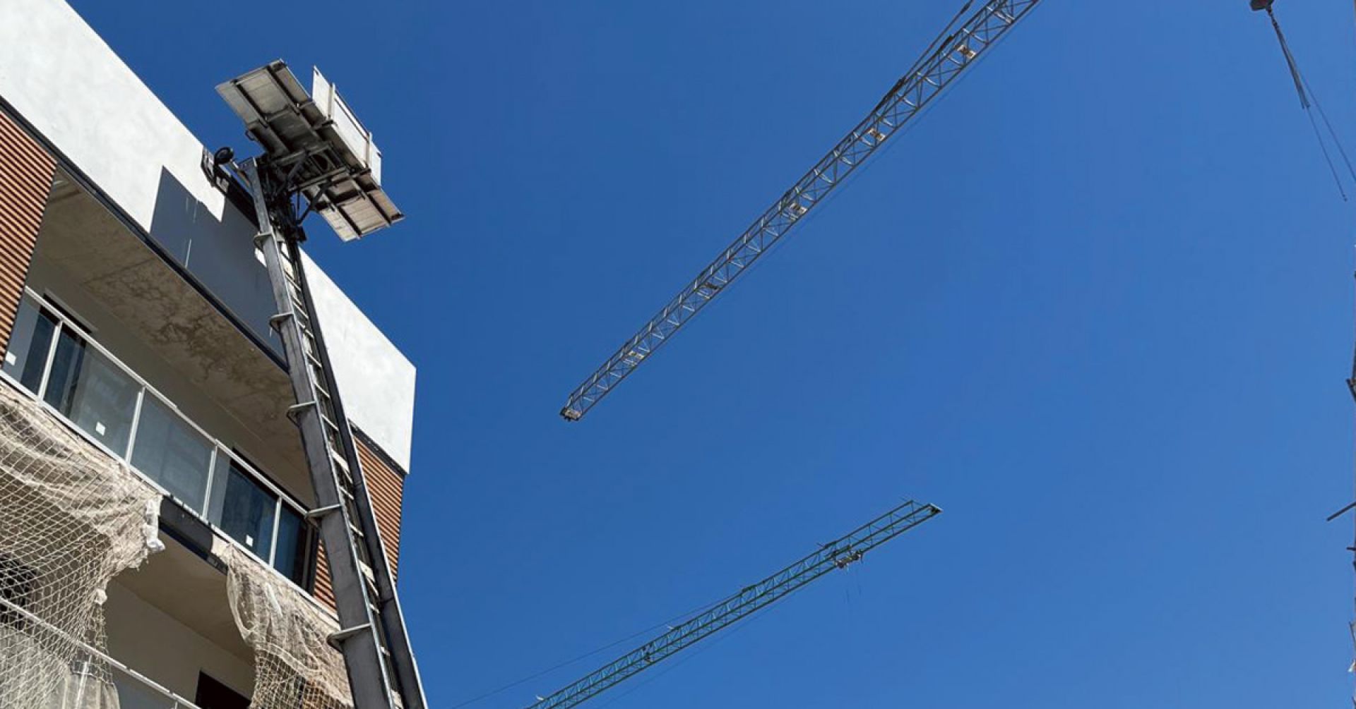 Elevación de cámara hiperbárica