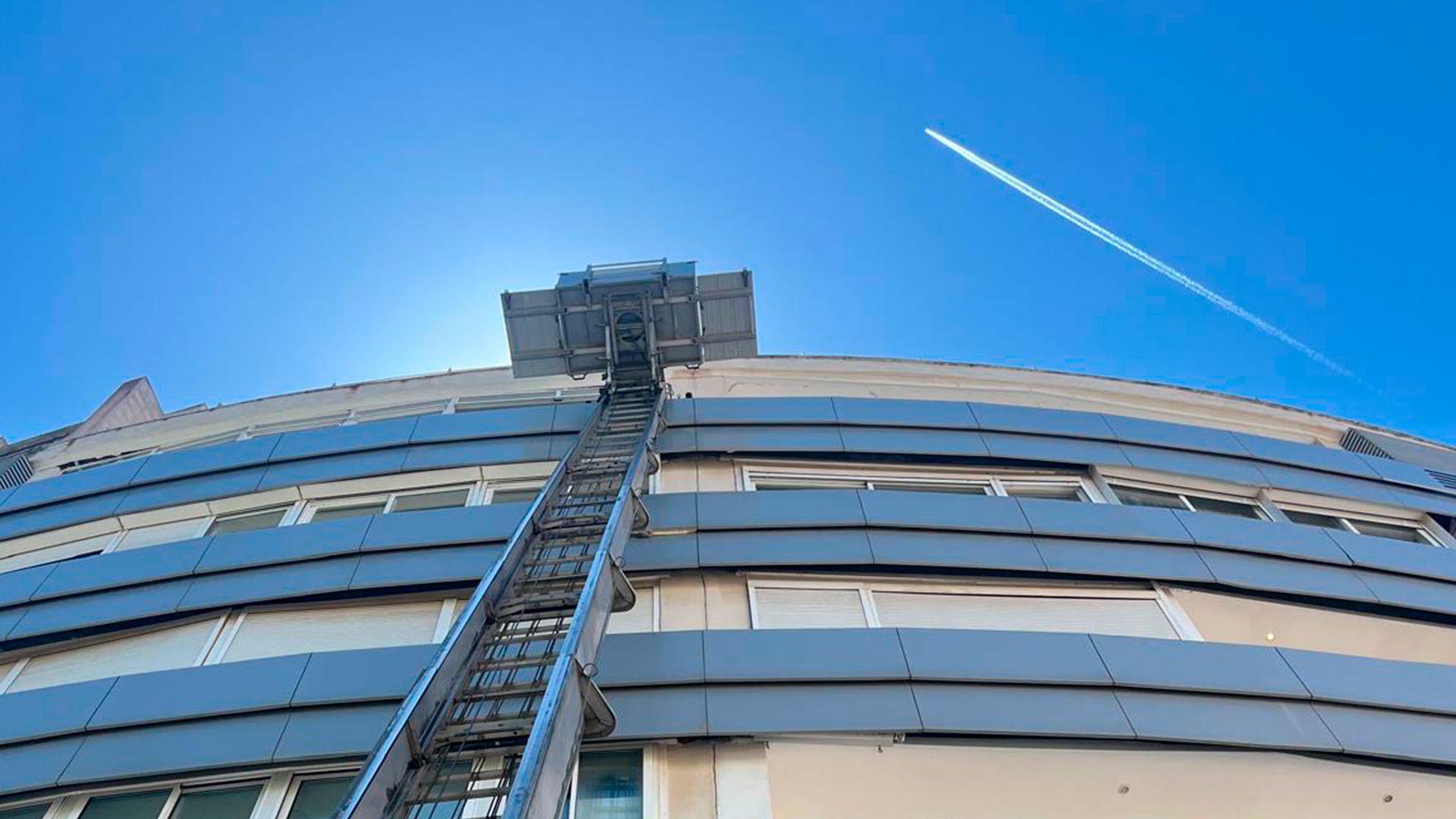Mudanza con Plataforma Elevadora en Ibiza